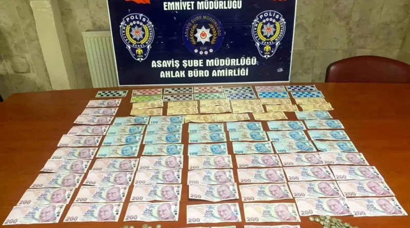 Kocaeli'de Kumar Baskını: 9 Kişiye 83 Bin TL Ceza