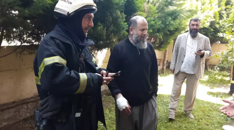 Körfez'de Çatı Yangını: Ev Sahibi Yaralı