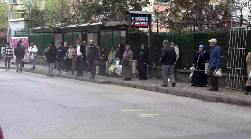 Kocaeli'de CHP'nin Boykot Çağrısı Başarısızdı
