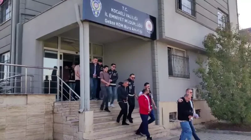Kocaeli'de Eş Zamanlı Operasyon: 30 Gözaltı