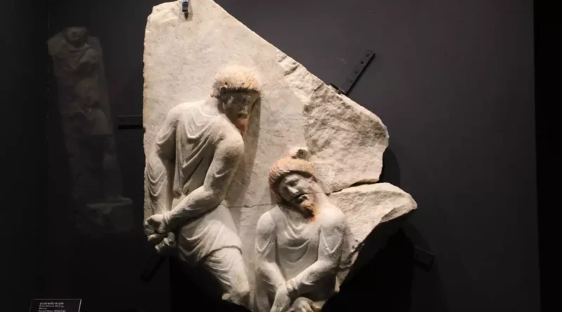 Nikomedya'nın Çukurbağ Rölyefleri Sergisi Açıldı
