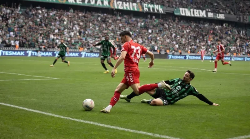 Kocaelispor Ligi 4-1'le Bitirdi