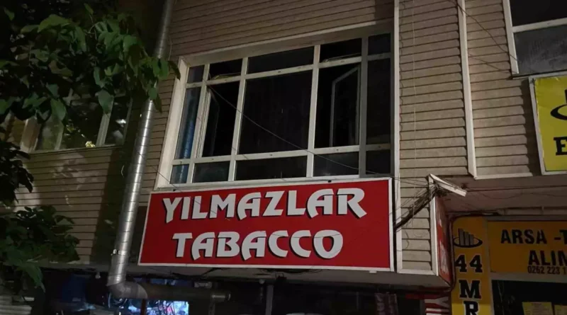 Kocaeli'de Alkol Etkisiyle Camdan Düşen Adam Yaralandı