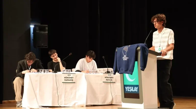 Yeşilay Liseler Arası Münazara Finali Kocaeli'de