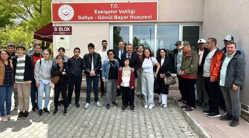 Kocaeli'den Eskişehir'e Engelliler Haftası Gezisi