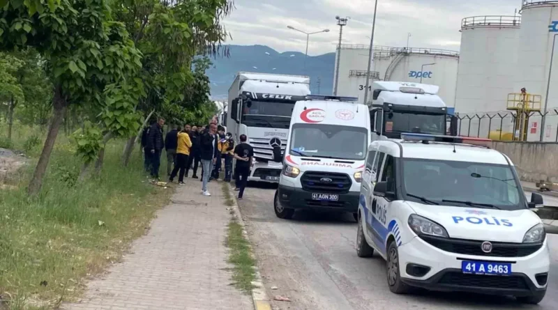 Kocaeli'de Tırda Asılı Adamın Ölümü