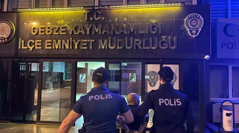 Kocaeli'de Uyuşturucu Ticareti Yapan Yakalandı