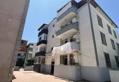 Balkondan Düşen 1,5 Yaşındaki Bebek Yaralandı