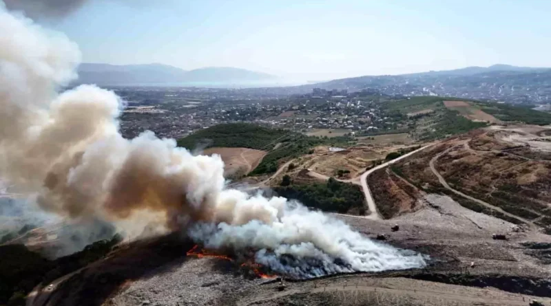 Kocaeli Çöp Döküm Sahasında Yangın Çıktı