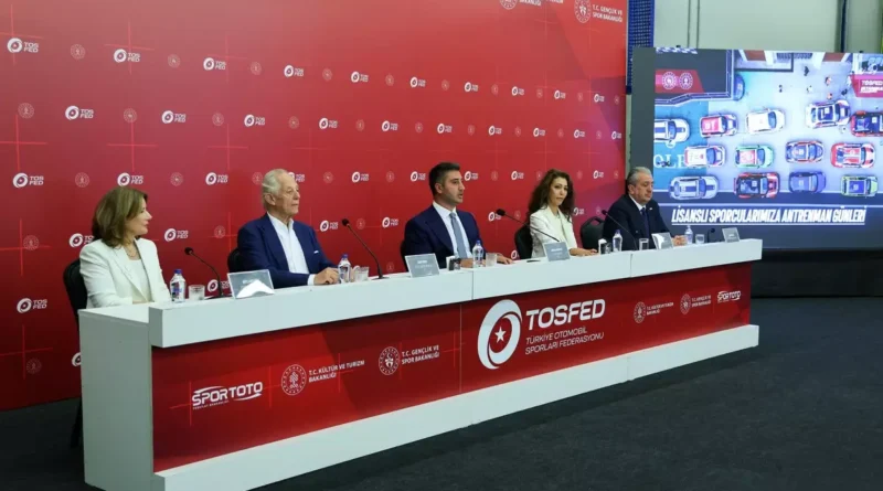 Kocaeli'de iki otomobil çarpıştı, 6 yaralı
