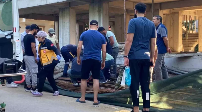 Kartepe'de İnşaat İşçisi Yaralandı