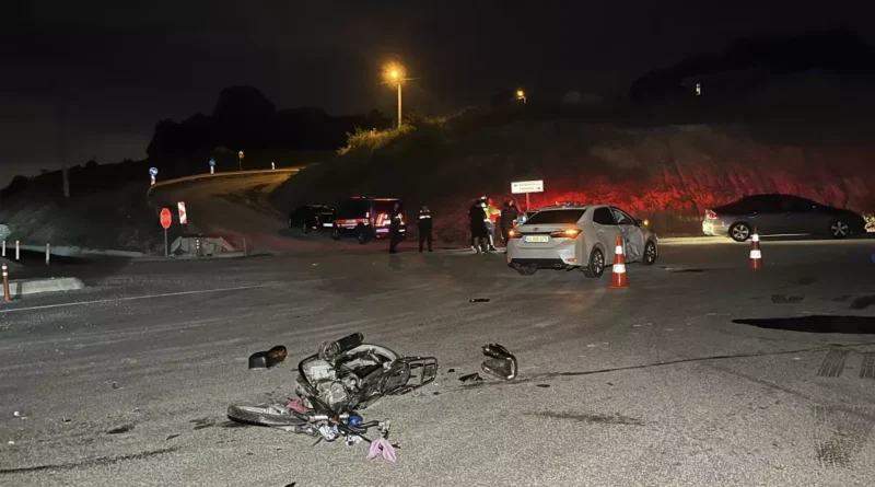 Kocaeli'de Araç ve Motosiklet Çarpıştı: 1 Ölü, 2 Yaralı