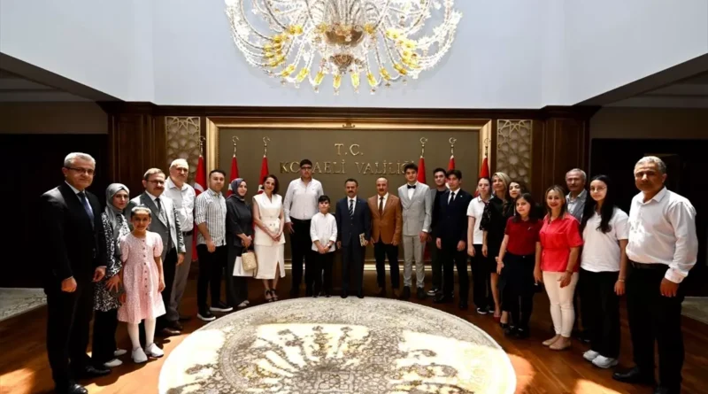 Sağlıklı Gelecek Kazananları Vali'yi Ziyaret Etti