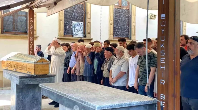 Kocaeli'de Motosiklet Kazasında Ölen Sürücü Uğurlandı