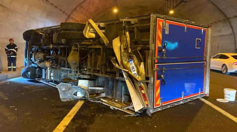 Kuzey Marmara Otoyolu'nda Çarpışma: 3 Yaralı