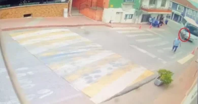 İzmit'te Midibüs Çarptı, Yaşlı Adam Yaralı