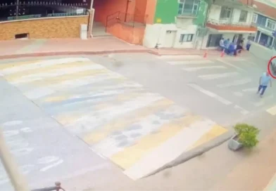 İzmit'te Midibüs Çarptı, Yaşlı Adam Yaralı