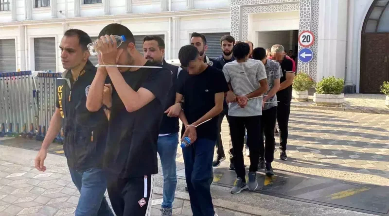 74 Kişi Sahte Araç İlanlarıyla Dolandırıldı