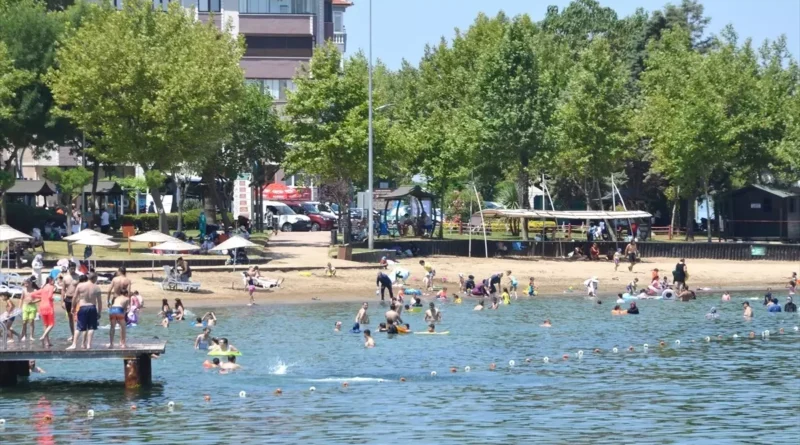 Sakarya ve Kocaeli Plajlarda Yoğun İlgi Var