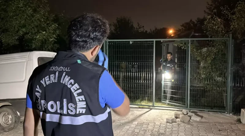 Kartepe'de Bıçaklı Kavga: Üvey Oğul Yaralandı