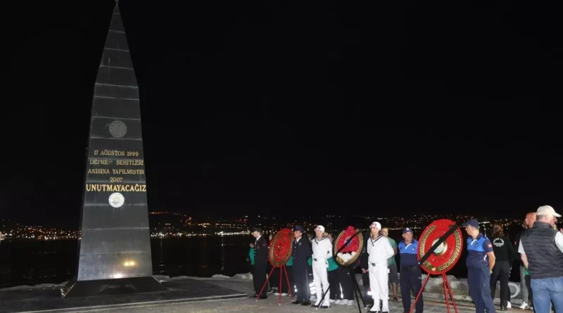 Marmara Depremi 26. Yılında Gölcük'te Anıldı